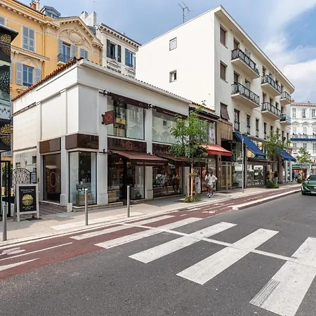 Appartement Ultra 2 Bdr Ac & Parking *