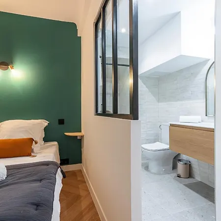 Ultra 2 Bdr Ac & Parking