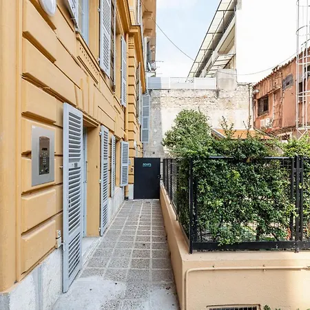Apartment Ultra 2 Bdr Ac & Parking Nice