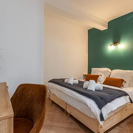 Ultra 2 Bdr Ac & Parking