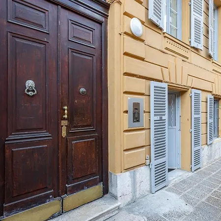 Apartment Ultra 2 Bdr Ac & Parking *