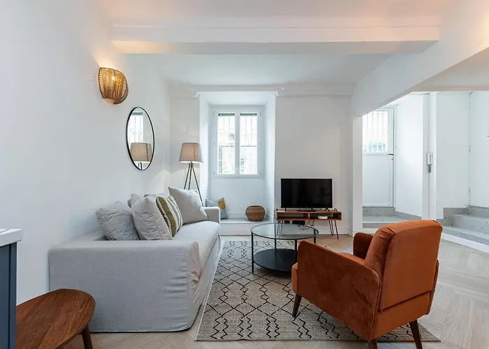 Διαμέρισμα Ultra 2 Bdr Ac & Parking Νίκαια