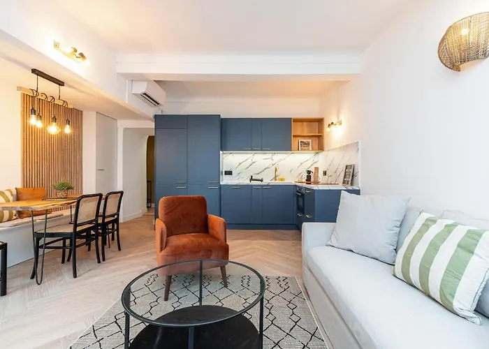 Διαμέρισμα Ultra 2 Bdr Ac & Parking *