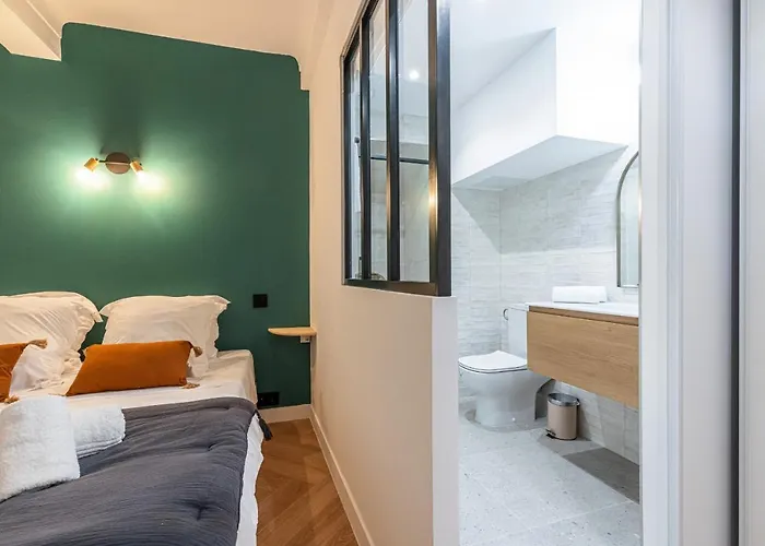 Ultra 2 Bdr Ac & Parking